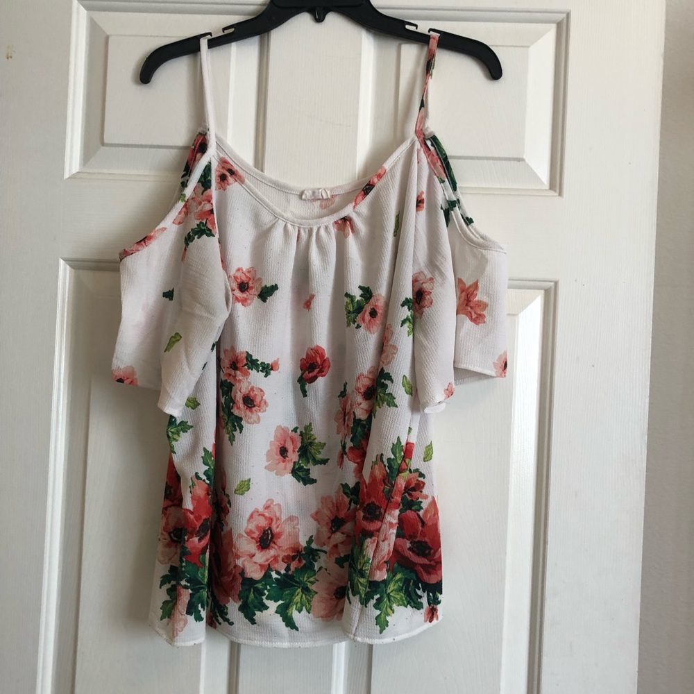 White Floral Cold Shoulder Top, Plus Size 2x